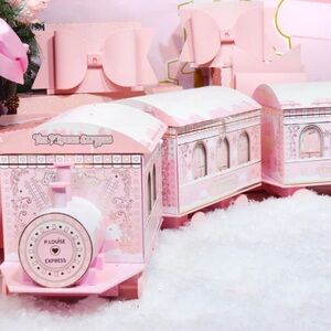 P.Louise Makeup Train Limited Edition train advent makeup calendar NEW